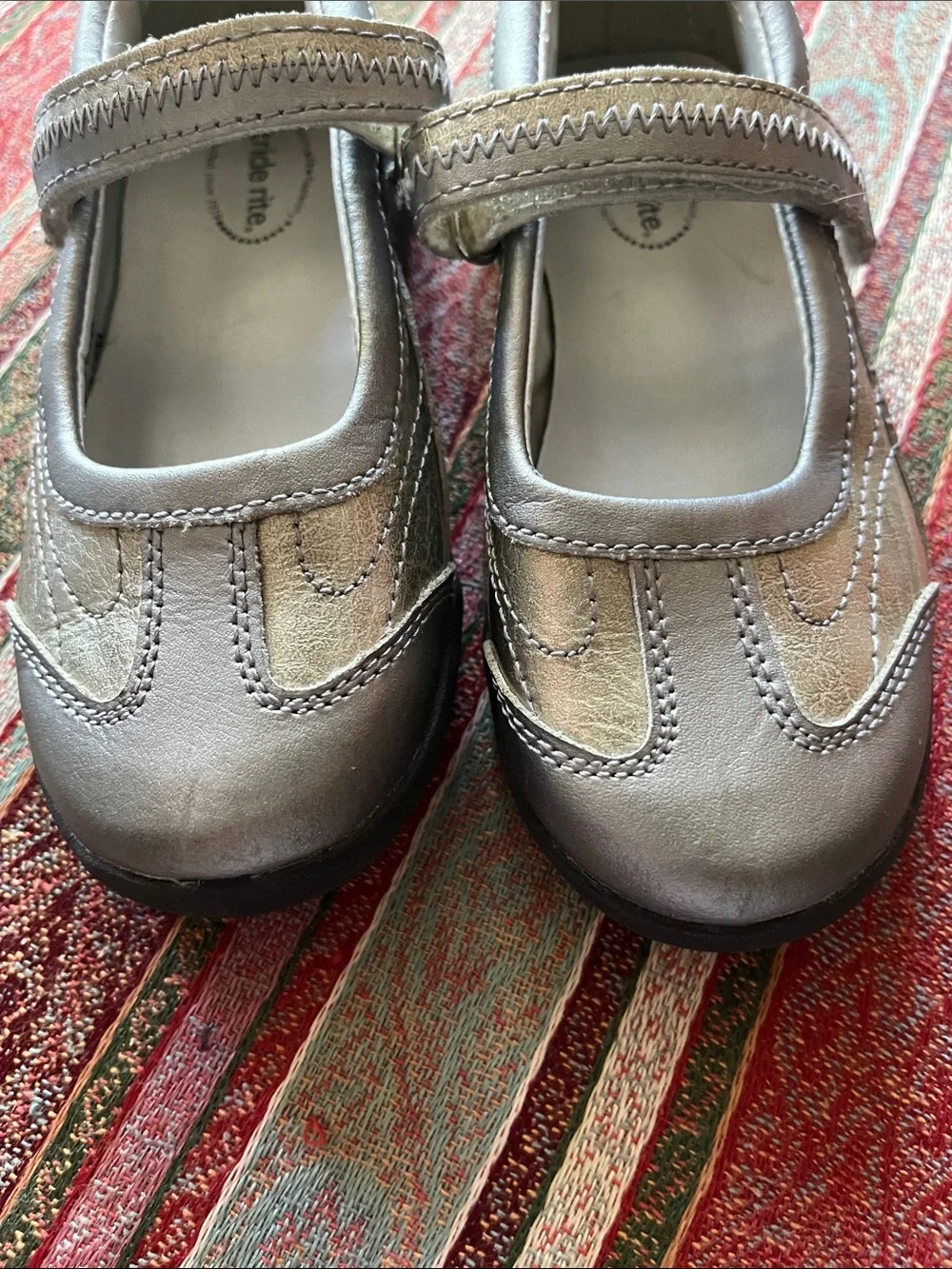 Stride rite Blaire Maryjane silver and gold 10M